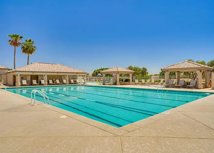 Holiday home Private Pool & Fire Pit: Tucson Near Hiking! *